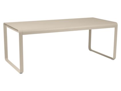 Muškátově šedý kovový stůl Fermob Bellevie 196 x 90 cm