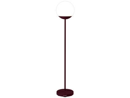 Třešňově červená venkovní LED lampa Fermob MOOON! 134 cm