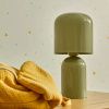 Světle zelená kovová stolní lampa Kave Home Monze -fv-interier-25
