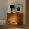 Dubová komoda Kave Home Norlen 120 x 50 cm -fv-interier-25
